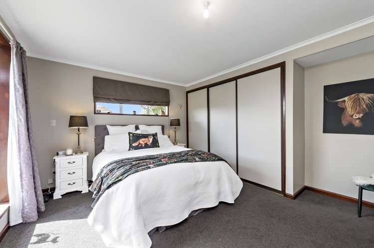 55 Oriana Crescent Hornby_11