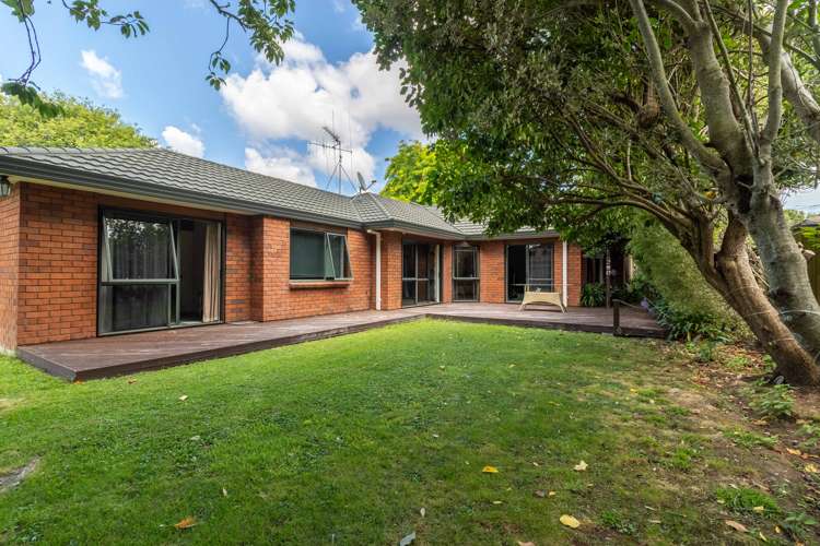 22 Chesterfield Place Rototuna_23