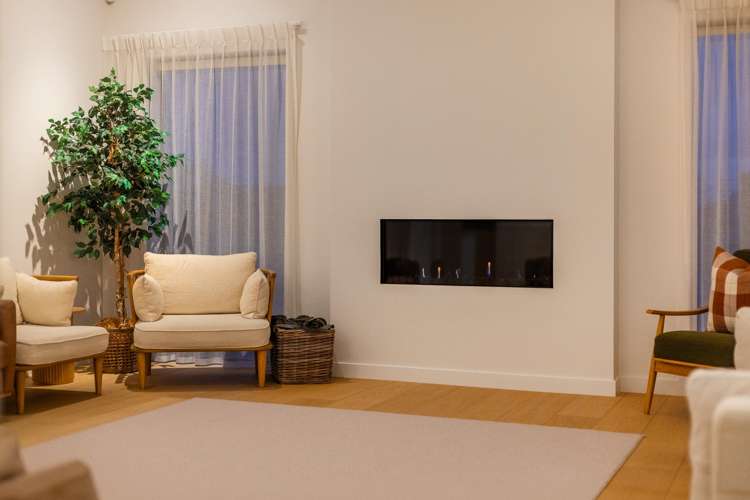 24 Phoenix Palms Grove Levin_10