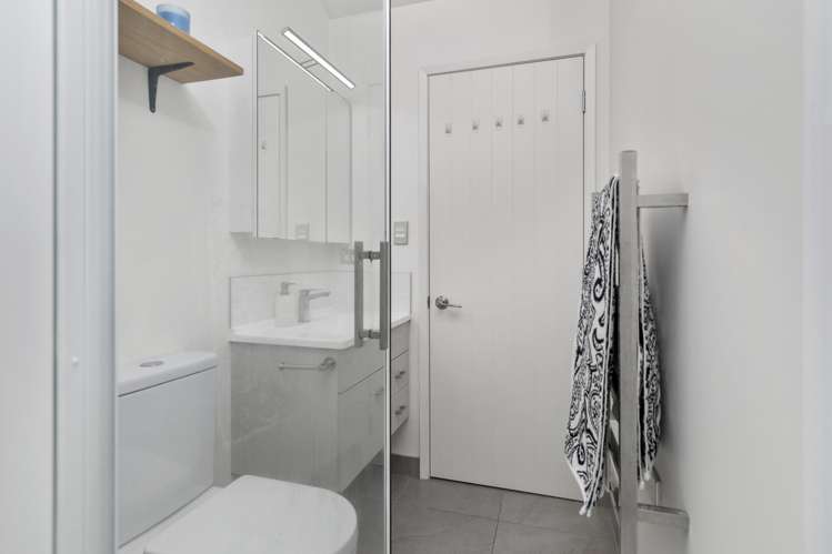 7 Torea Tai Road Hobsonville_13