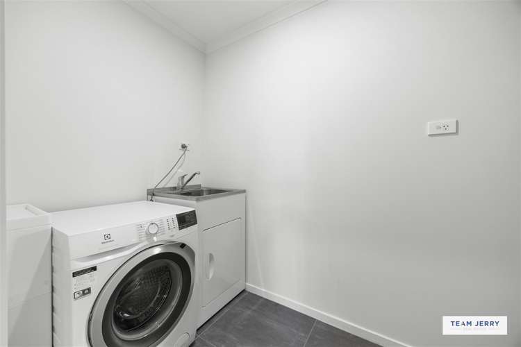 28 Fairchild Avenue Goodwood Heights_22