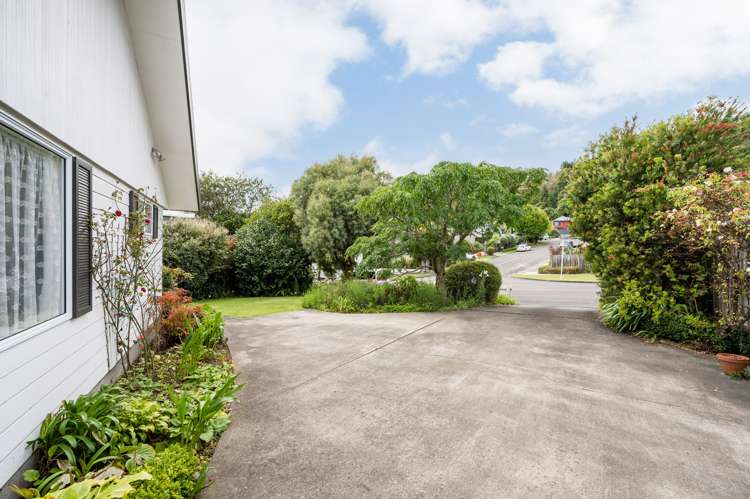 50 Churchill Avenue Richmond_17