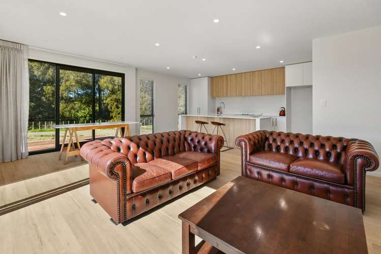 304 Paparimu Road_5