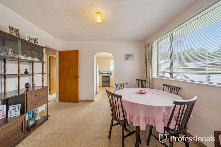 12A Korau Grove Stokes Valley_6