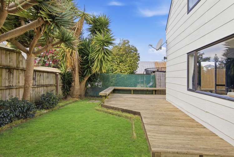 2/5 Himikera Avenue Avondale_2