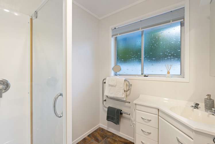 7a Tower Hill Stanmore Bay_13