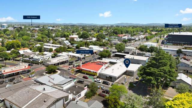 2/25 Te Aroha Street East Hamilton East_1