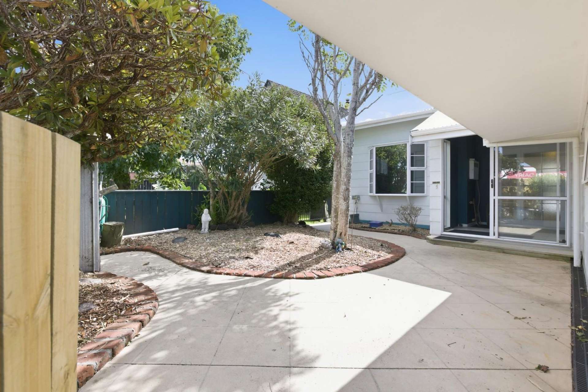 60 Tukapa Street Westown_0