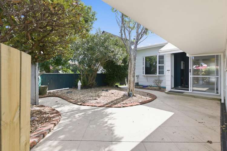 60 Tukapa Street Westown_0