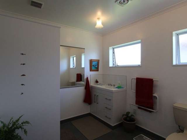 2 Peppertree Lane Pahiatua_4