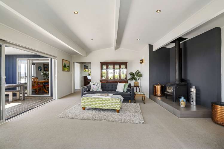 22 Summit Drive Torbay_4