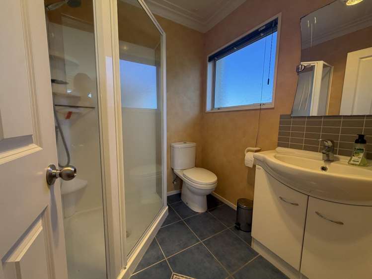 17 Centreway Pauanui_11