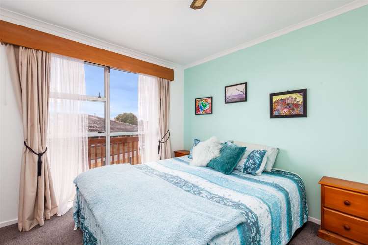 57 Fairmount Road Titirangi_12