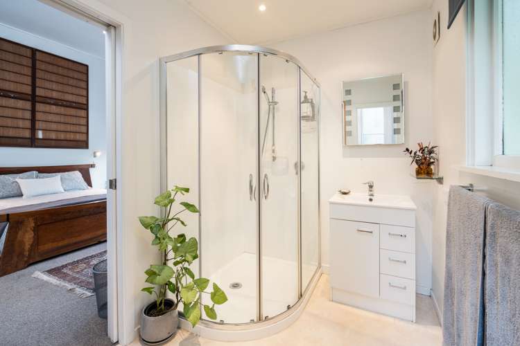 220 North Road North East Valley_15