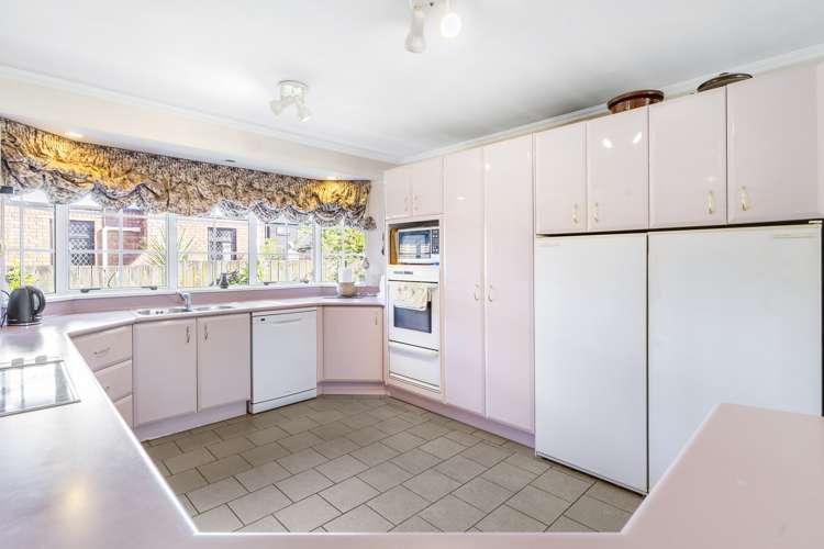 6 Len Garlick Place Pahurehure_15