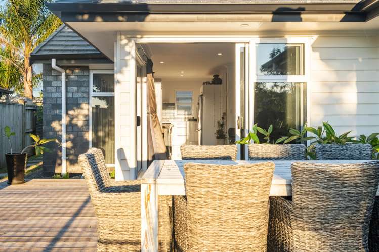 14 Celmisia Retreat Papamoa Beach_17