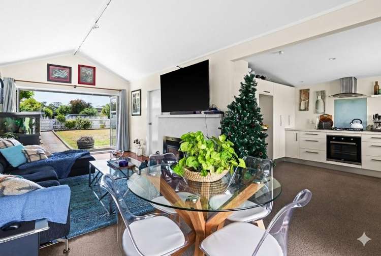 20 Shrimpton Road Haumoana_5