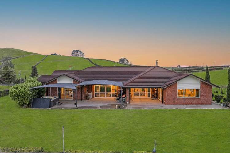 72 Lowry Road Bombay_25