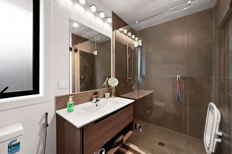2/3 Tiro Place Rototuna North_11
