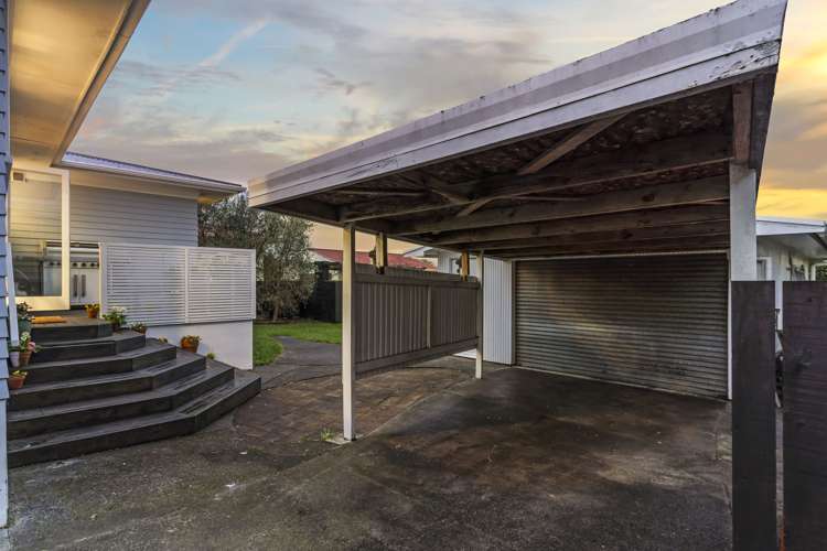 11 Montmere Avenue Te Atatu Peninsula_18