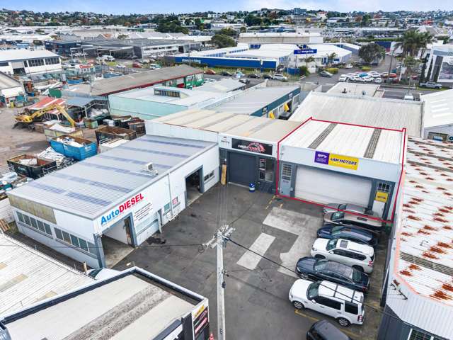 B/126 Wairau Road Wairau Valley_4