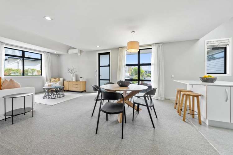 1/176 McLeod Road Te Atatu South_3