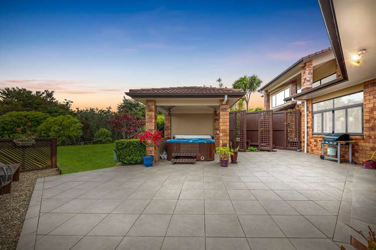 646 Redoubt Road Flat Bush_24