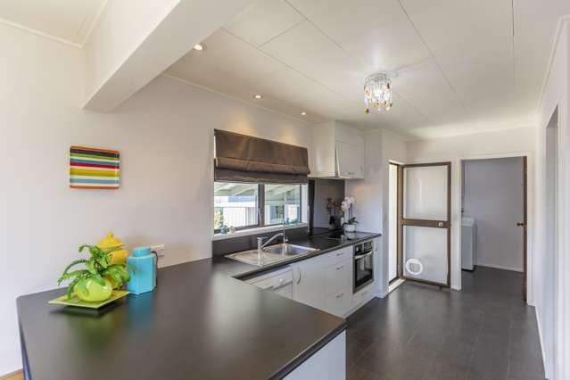7 Latham Stubbs Crescent Waipawa_3