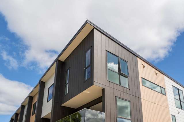 12 South Pacific Place Henderson_1