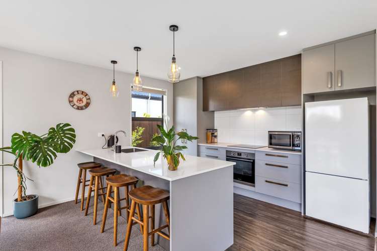 6 Burrow Street Rolleston_2