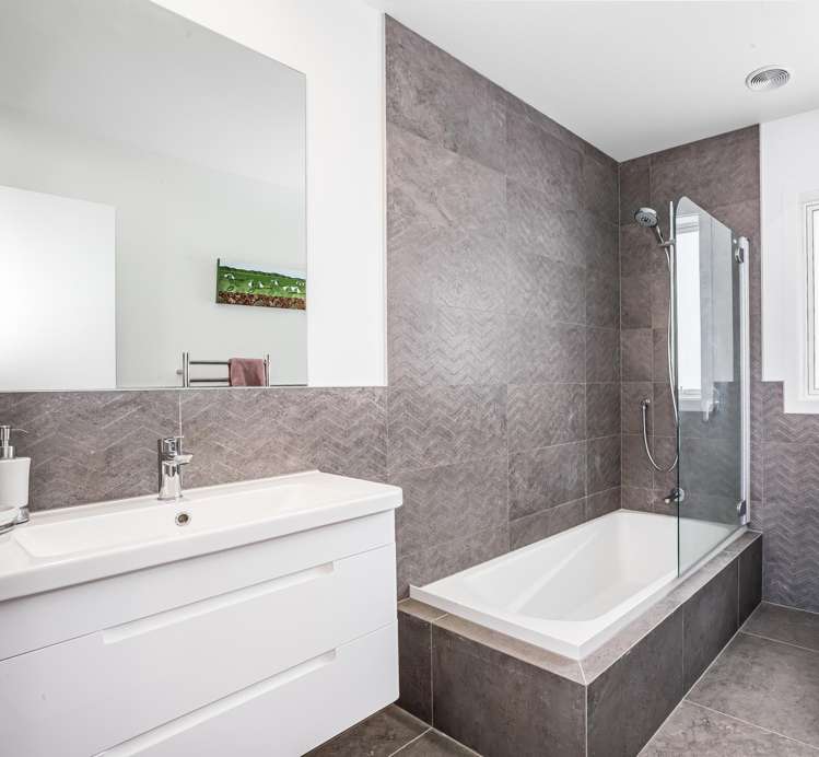 20 Glide Lane Whitby_19