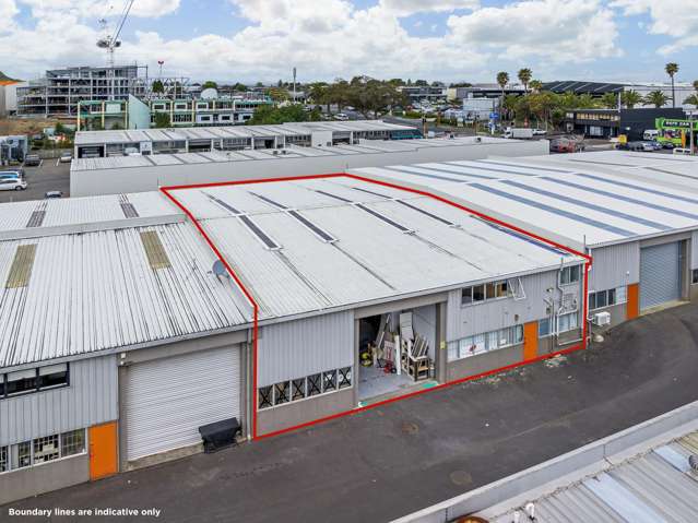 Drive-through warehouse on Marua Road