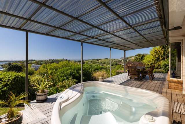 Come for the Views, Stay for the Lifestyle!