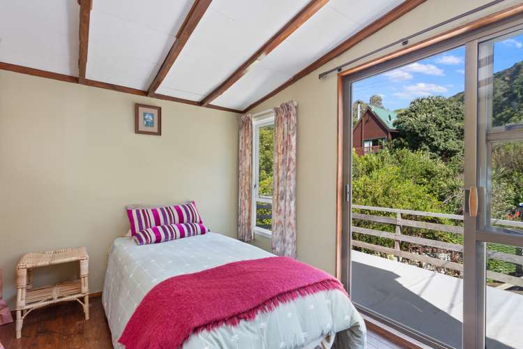 8b Cathedral Road Gore Bay_10