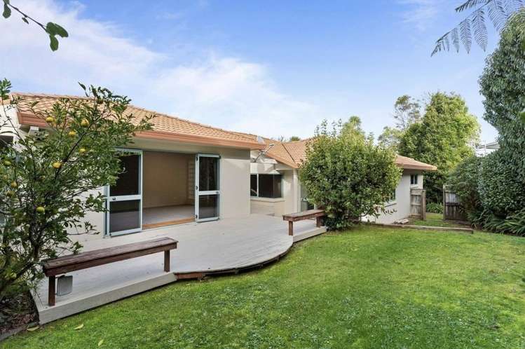 1 Halldene Terrace Red Beach_8
