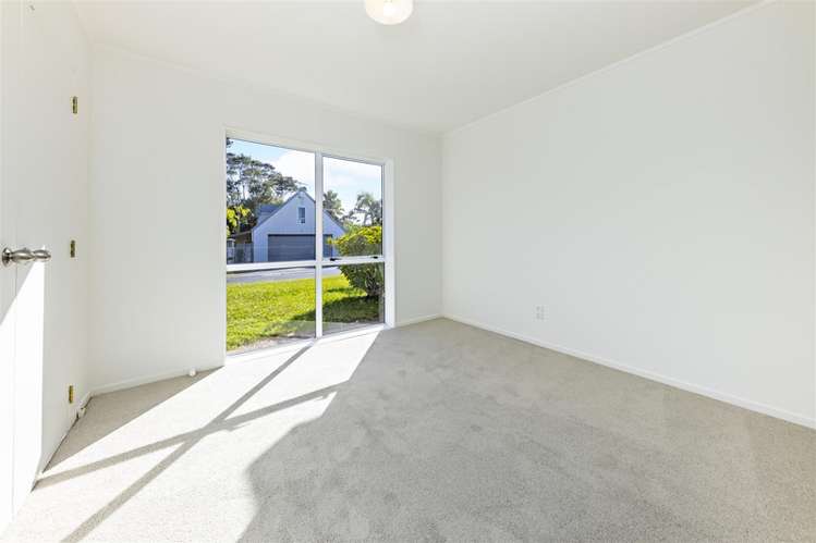 26 Milan Drive Glen Eden_9