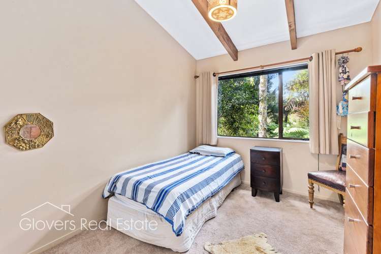 34 Sylvan Valley Avenue Titirangi_11