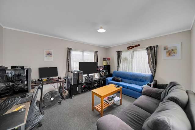 1/65 Etherton Drive Manurewa_1