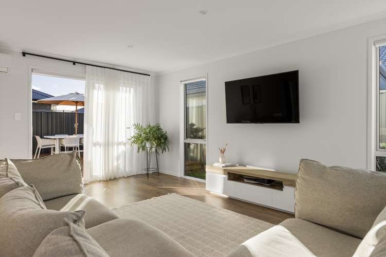 4 Raynor Crescent Pyes Pa_5