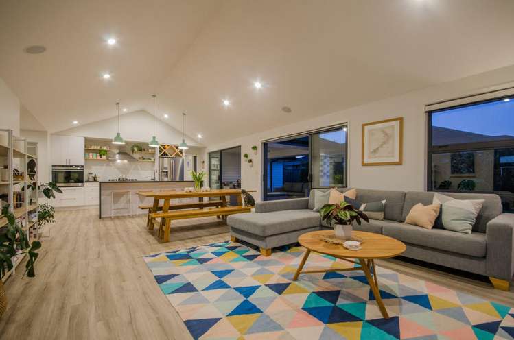 8 Walnut Road Riverhead_8