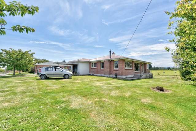 Family Sized home with Rural Outlook