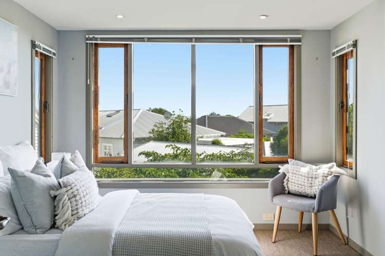 51a Colenso Street Sumner_17