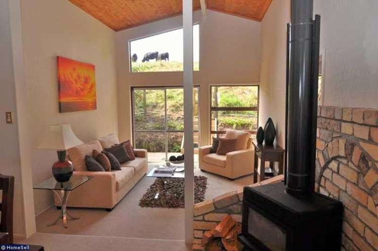 2 Shirley Road Parau_9