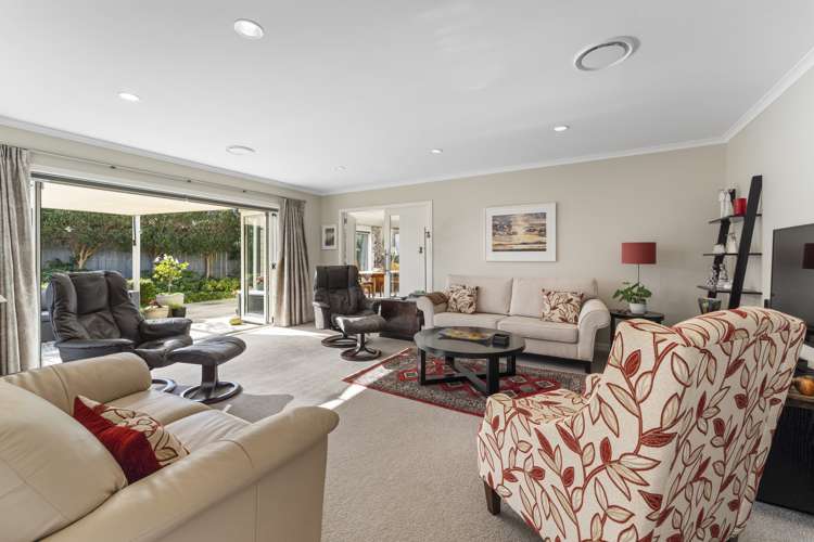 11 Byron Brown Place Otaki Beach_5