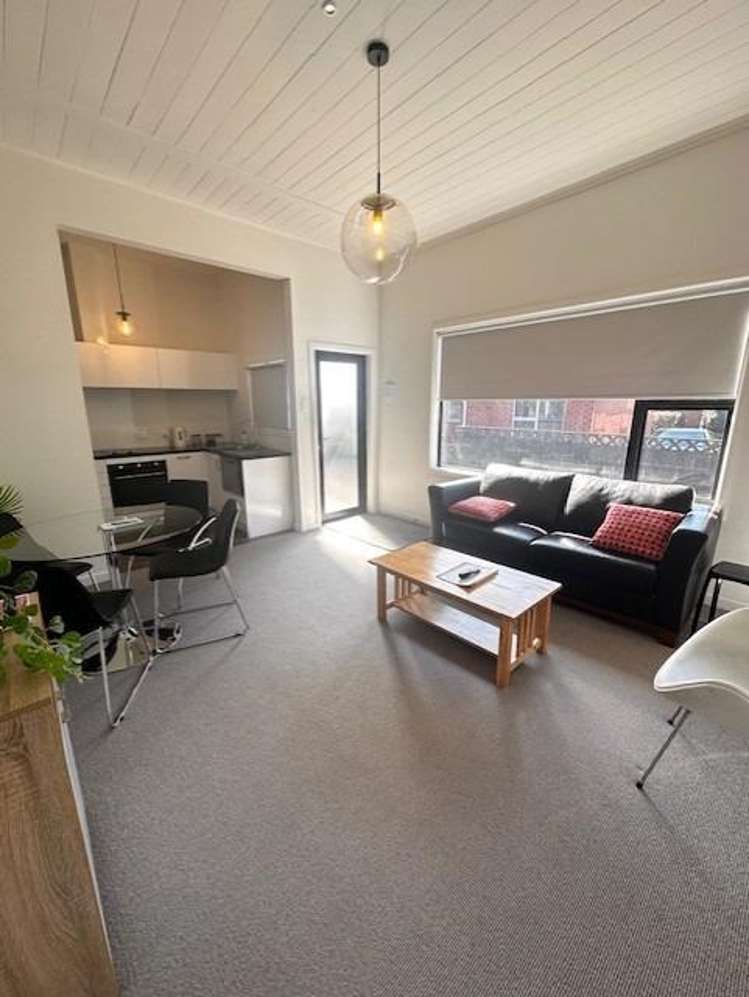 2/360 Devon Street East Strandon_2