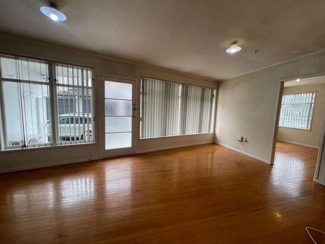 2/12 Dawn Place Te Atatu South_3