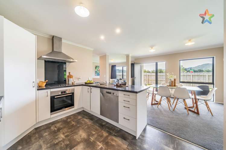 24a Wainuiomata Road Wainuiomata_7