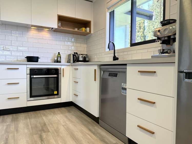 52 Newcastle Street Windsor_13