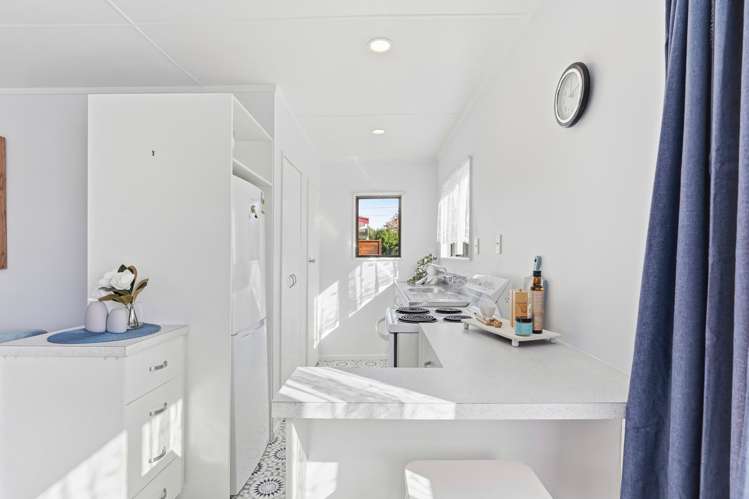 2B Roberts Avenue_2