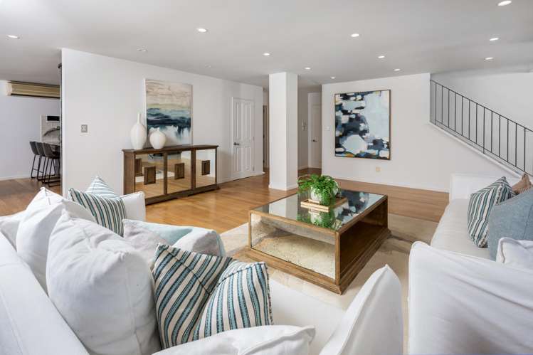 78 Medallion Drive Oteha_3